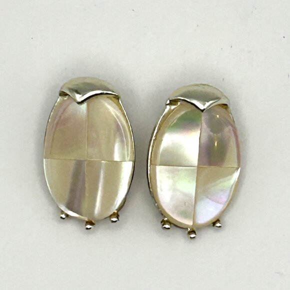 Vintage Marhill Mother of Pearl Clip On Earrings Oval Cabochon Gold Tone Signed - Picture 9 of 12